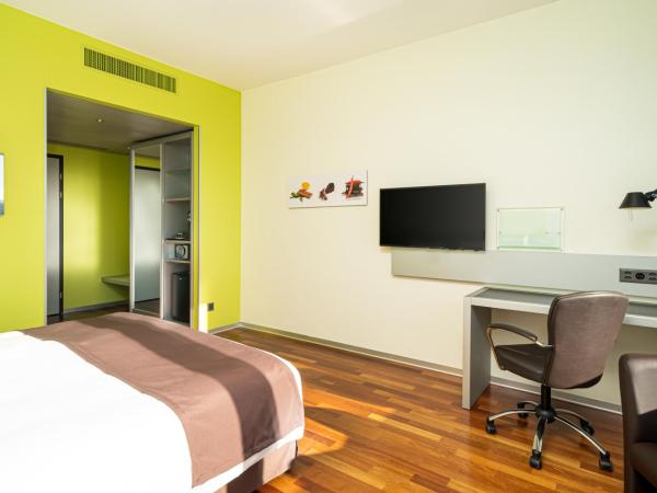 Holiday Inn Bern Westside, an IHG Hotel : photo 4 de la chambre chambre premium 