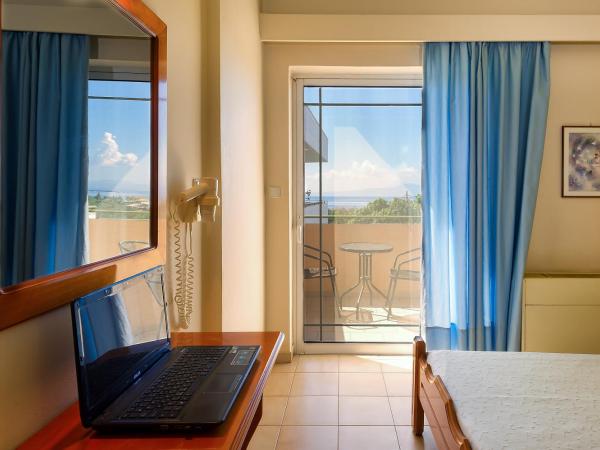 Hotel Fotini : photo 4 de la chambre studio - vue sur mer (3 adultes)