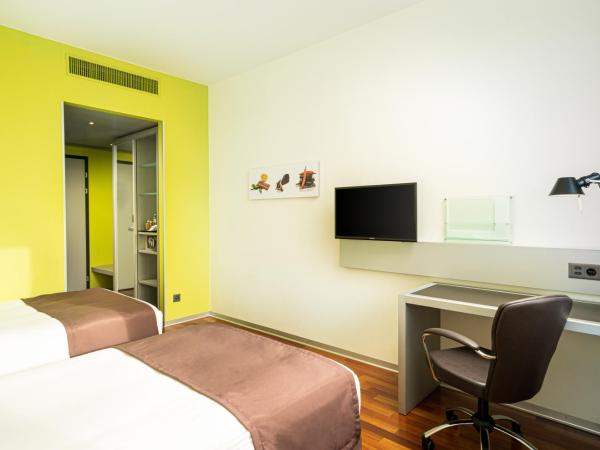 Holiday Inn Bern Westside, an IHG Hotel : photo 4 de la chambre chambre standard