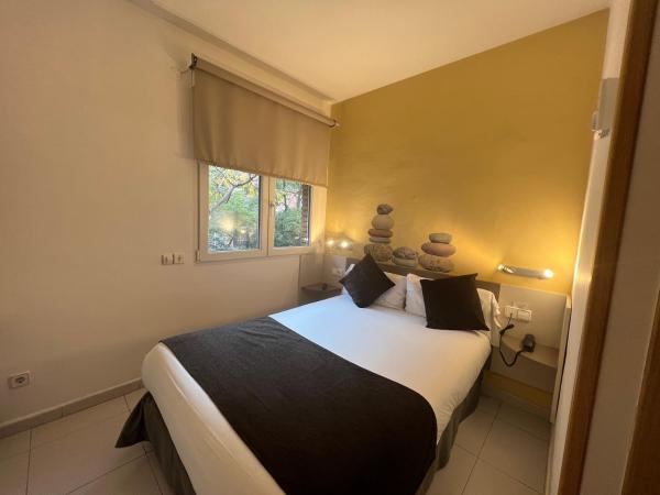 Hotel Travessera : photo 10 de la chambre chambre simple