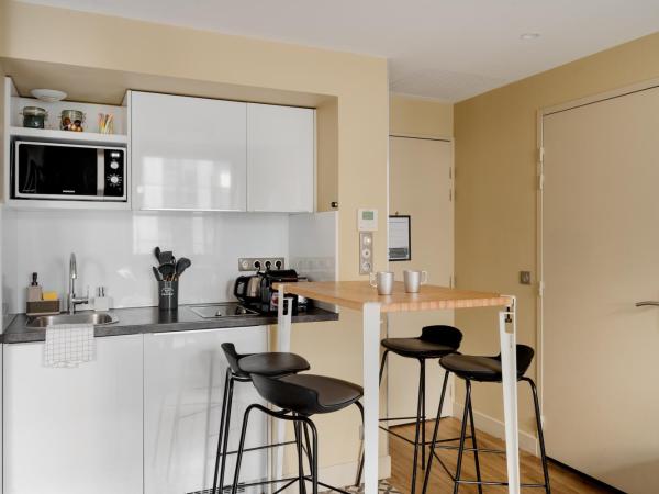 Edgar Suites Expo Paris Porte de Versailles : photo 6 de la chambre appartement 1 chambre confortable - vue sur rue