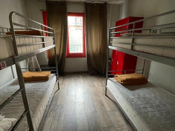 Buba House : photo 1 de la chambre lit simple dans dortoir pour femmes de 6 lits