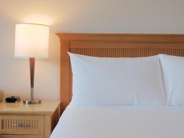 Coast Capri Hotel : photo 6 de la chambre chambre supérieure côte avec 1 lit queen-size - niveau piscine