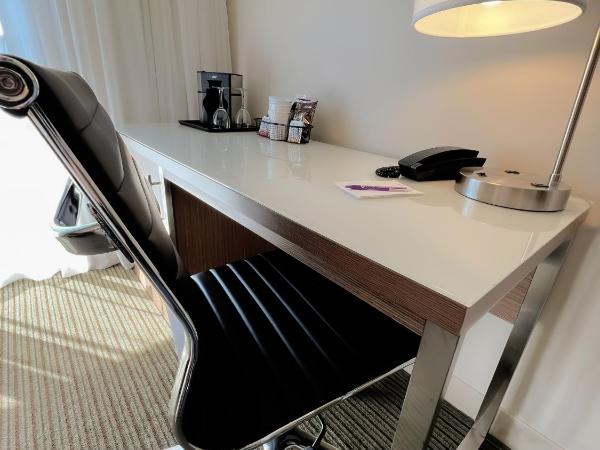 Coast Capri Hotel : photo 7 de la chambre chambre supérieure côte avec 1 lit king-size