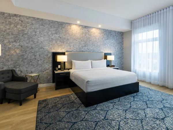 Halifax Tower Hotel & Conference Centre, Ascend Hotel Collection : photo 1 de la chambre chambre lit king-size deluxe avec baignoire - non-fumeurs