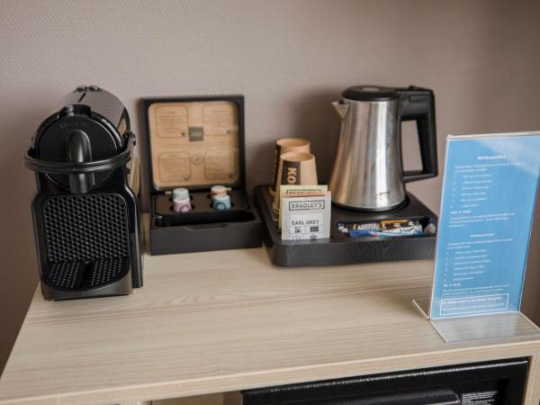 Flonk Hotel Groningen Centre, BW Signature Collection : photo 4 de la chambre chambre lit king-size deluxe