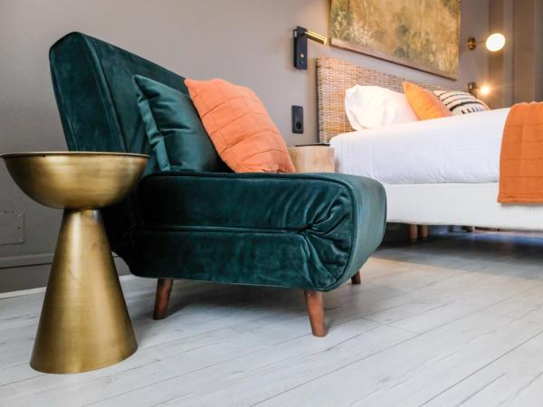 Hôtel Le Patio - Deauville : photo 2 de la chambre chambre triple confort avec douche