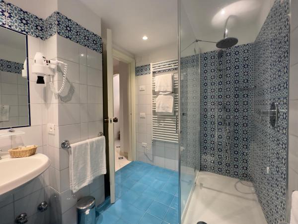 Hotel Villa Di Sorrento : photo 4 de la chambre chambre double ou lits jumeaux