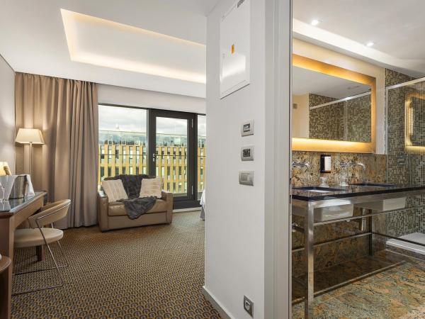Hotel Royal Prague : photo 3 de la chambre chambre double exécutive avec canapé ou chambre lits jumeaux avec canapé