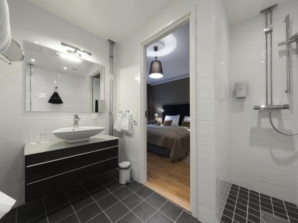V Hotel Helsingborg; BW Premier Collection : photo 2 de la chambre grande chambre double 