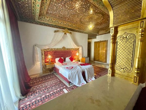 Royal Victoria - Ex British Embassy : photo 7 de la chambre suite - vue sur ville