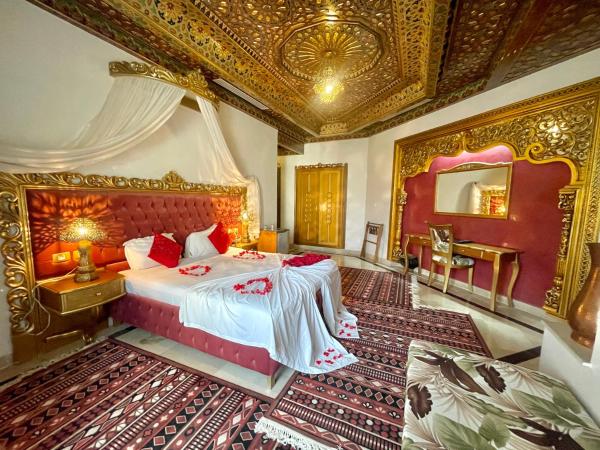 Royal Victoria - Ex British Embassy : photo 4 de la chambre suite - vue sur ville