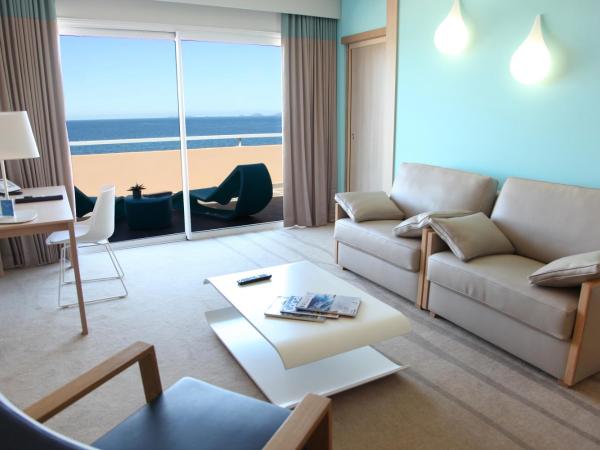 Radisson Blu Resort & Spa, Ajaccio Bay : photo 4 de la chambre suite avec balcon - vue sur mer