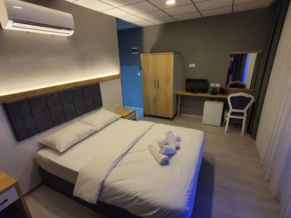 ÖZTÜRKS HOTEL : photo 1 de la chambre chambre double standard