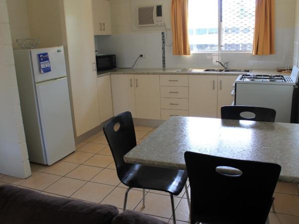 Oasis Inn Apartments : photo 6 de la chambre appartement 1 chambre