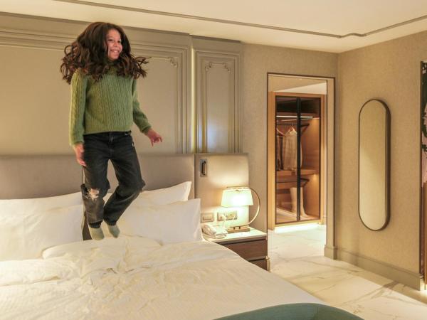 Stayso The House Hotel : photo 2 de la chambre suite familiale exécutive