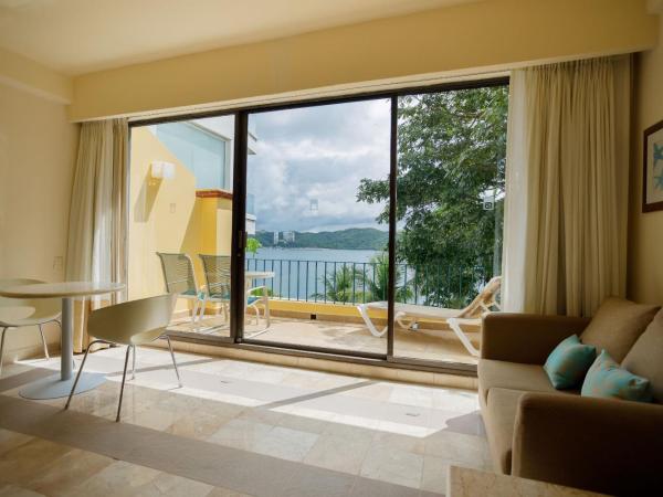 Camino Real Acapulco Diamante : photo 7 de la chambre hébergement 2 lits doubles deluxe - vue partielle sur mer