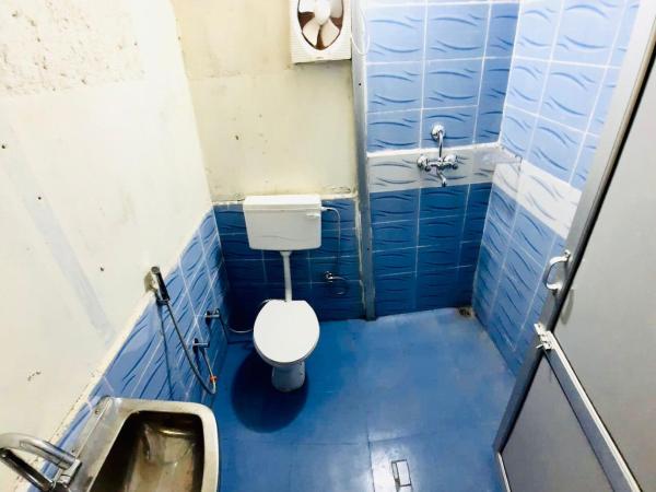 Housetel : photo 8 de la chambre chambre double deluxe avec lit d'appoint