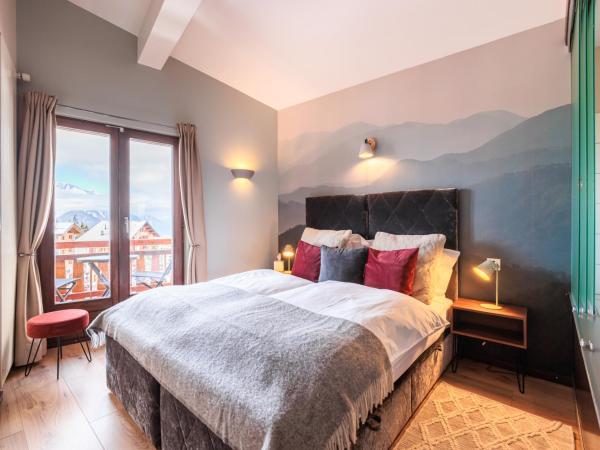 No 8 Bed & Bar : photo 1 de la chambre chambre double avec balcon