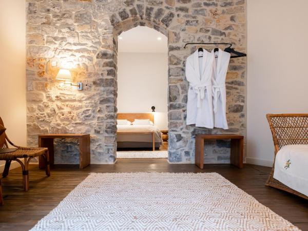 Couvent de la Salette & Spa : photo 9 de la chambre chambre familiale deluxe