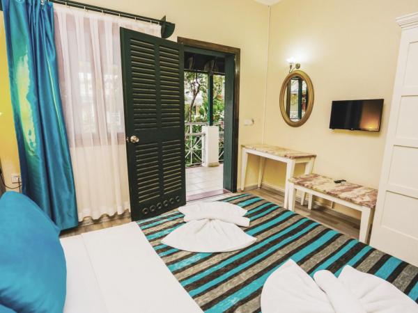 Hotel Bleu Nuit : photo 3 de la chambre chambre double ou lits jumeaux Économique