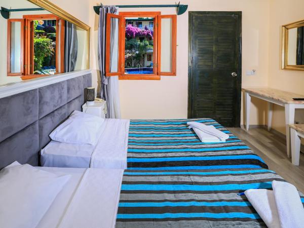 Hotel Bleu Nuit : photo 6 de la chambre chambre double ou lits jumeaux Économique