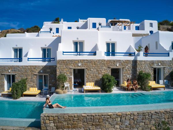 San Antonio Summerland : photo 2 de la chambre suite junior avec accès direct à la piscine