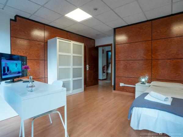 Suites Rooms Valencia : photo 6 de la chambre chambre double standard avec salle de bains commune