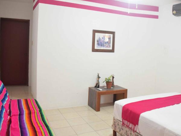 Hostal Casa Bohemia : photo 3 de la chambre chambre double avec salle de bains commune