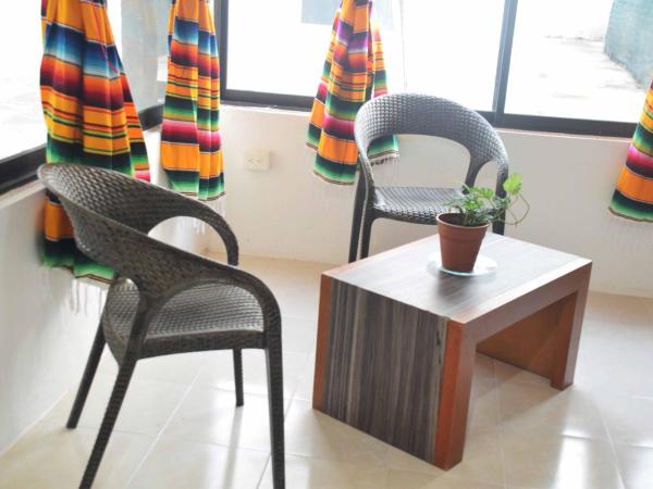 Hostal Casa Bohemia : photo 4 de la chambre chambre double avec salle de bains privative