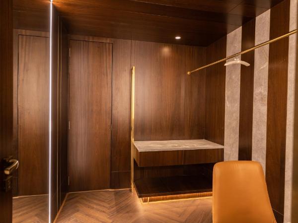 The Corinthians Resort & Club : photo 10 de la chambre wow suite 15% discount on food and soft beverages , spa , saloon and laundry(only washing and ironing)