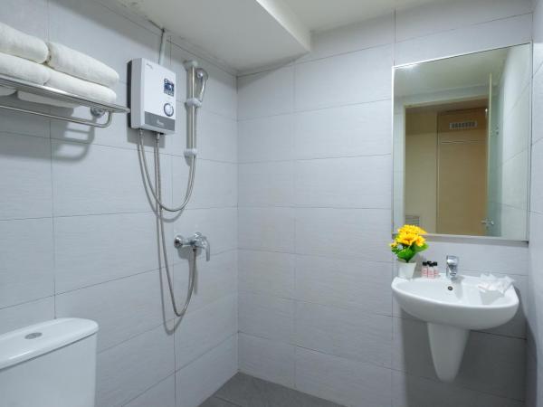 Sandpiper Hotel Singapore : photo 3 de la chambre family suite - no windows