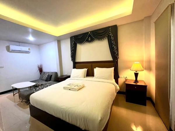 The leaf&pool kohlarn เดอะลีฟ&พลู ที่พักเกาะล้าน : photo 7 de la chambre suite - vue sur piscine