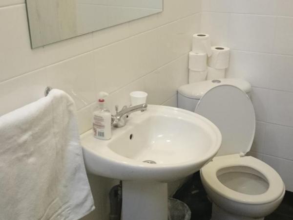 City View Hotel Stratford : photo 1 de la chambre chambre quadruple standard