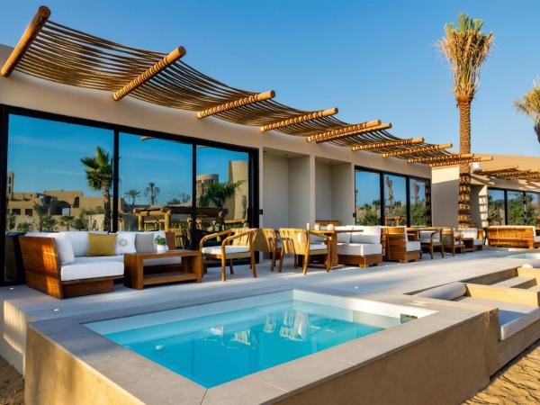 Terra Solis Dubai : photo 5 de la chambre cabine lit king-size orion avec piscine