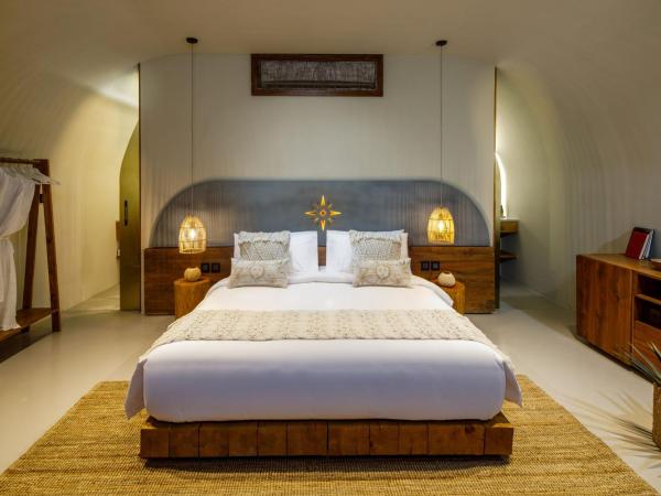 Terra Solis Dubai : photo 4 de la chambre cabine lit king-size orion avec piscine