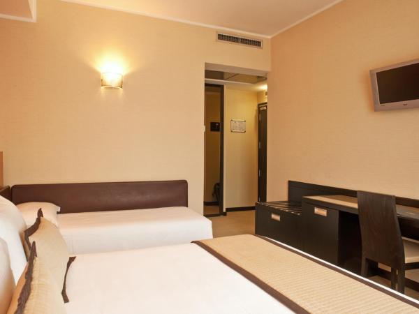 Hotel San Pietro : photo 2 de la chambre chambre triple supérieure