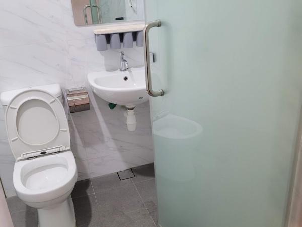 Wink at Upper Cross Street : photo 4 de la chambre private room (2 queen pods + bathroom)