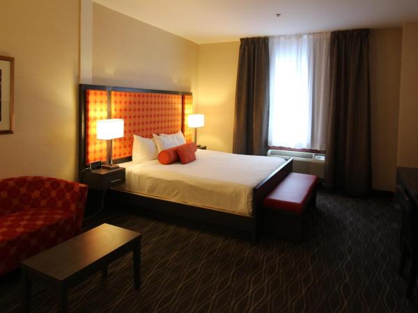 Hotel Chrome Montreal Centre-Ville : photo 3 de la chambre suite deluxe avec lit king-size