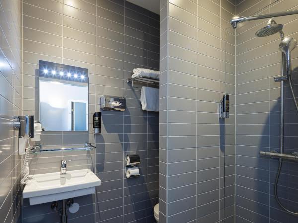 Hotel CC : photo 3 de la chambre chambre double standard