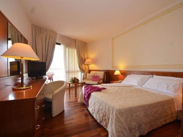 Savoy Beach Hotel & Thermal Spa : photo 8 de la chambre chambre standard avec balcon