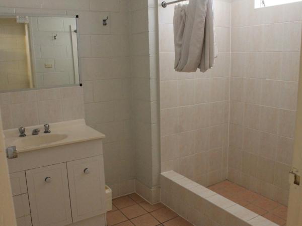 Oasis Inn Apartments : photo 5 de la chambre chambre motel