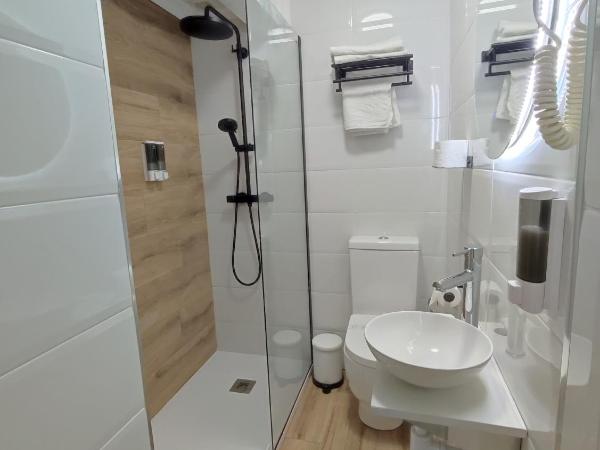 Hostal Lucy : photo 1 de la chambre chambre double standard