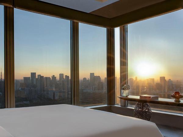 Four Seasons Hotel Tokyo at Otemachi : photo 4 de la chambre chambre studio lit king-size