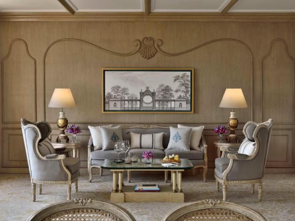 Taj Mahal, New Delhi : photo 1 de la chambre signature suite - versailles