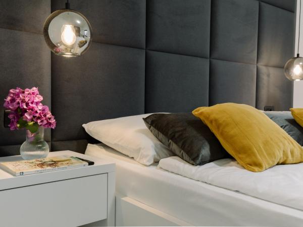 Boutique Suites Joyce Medulin with free parking : photo 9 de la chambre chambre double deluxe