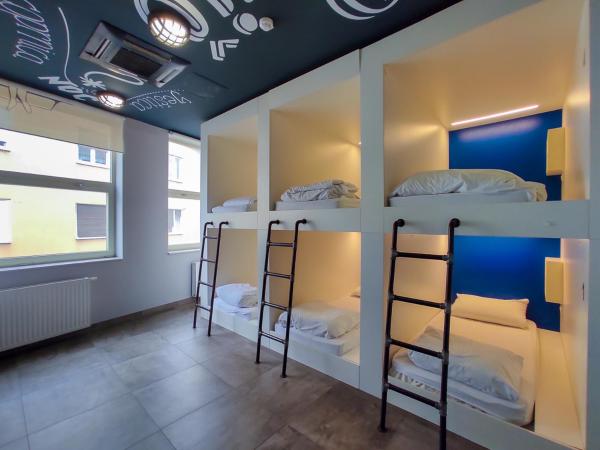 Main Square Hostel : photo 3 de la chambre lit dans dortoir mixte de 6 lits