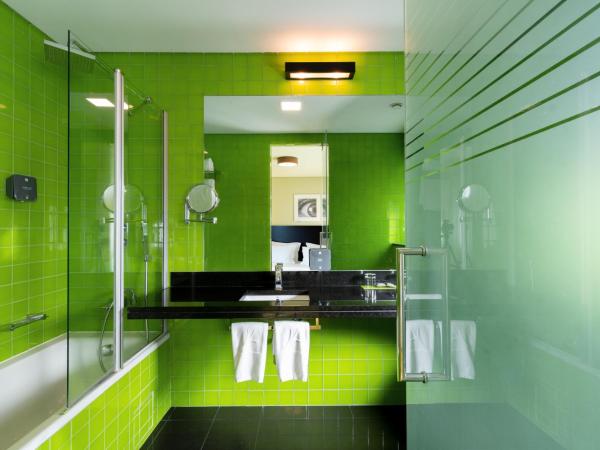 SANA Capitol Hotel : photo 3 de la chambre suite lit king-size