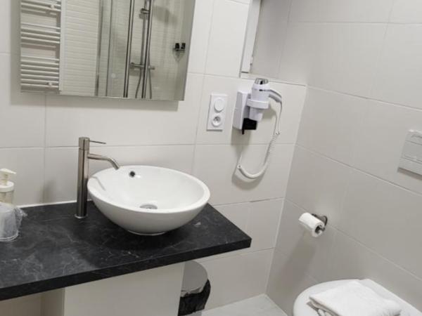 SQUARE HOTEL : photo 4 de la chambre chambre lits jumeaux Économique