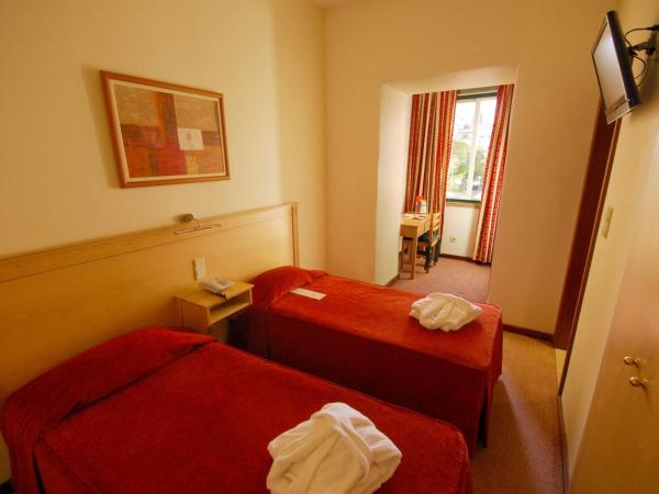 Residencial do Areeiro : photo 5 de la chambre chambre double ou lits jumeaux